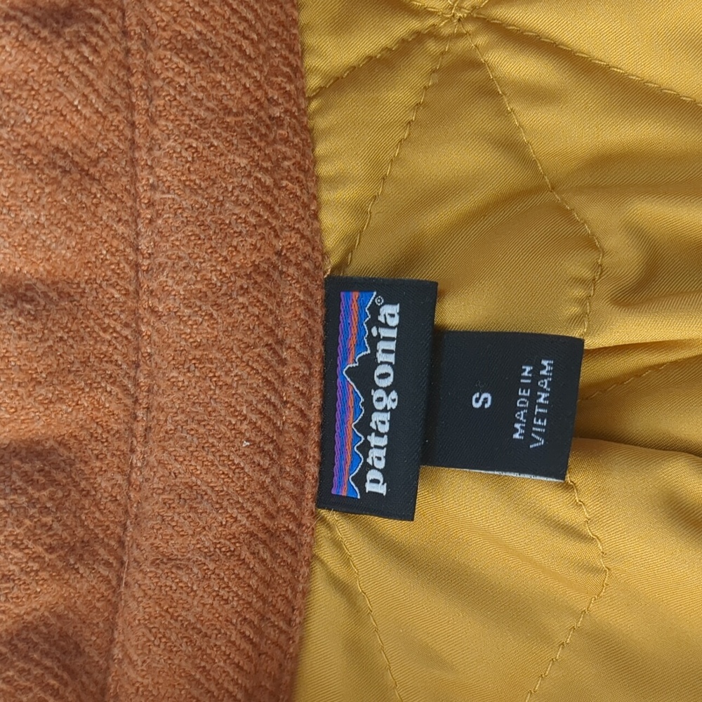 Patagonia Fjord Flannel Insulated Jacket - Picture 3 of 5